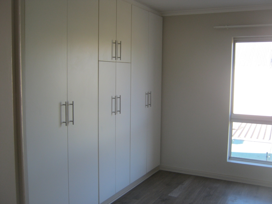 To Let 3 Bedroom Property for Rent in Strand Central Western Cape